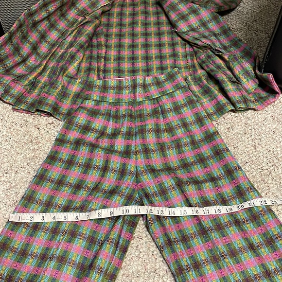 Vintage 60s/70s wool plaid suit - blazer and wide leg high rise pants - Picture 9 of 13
